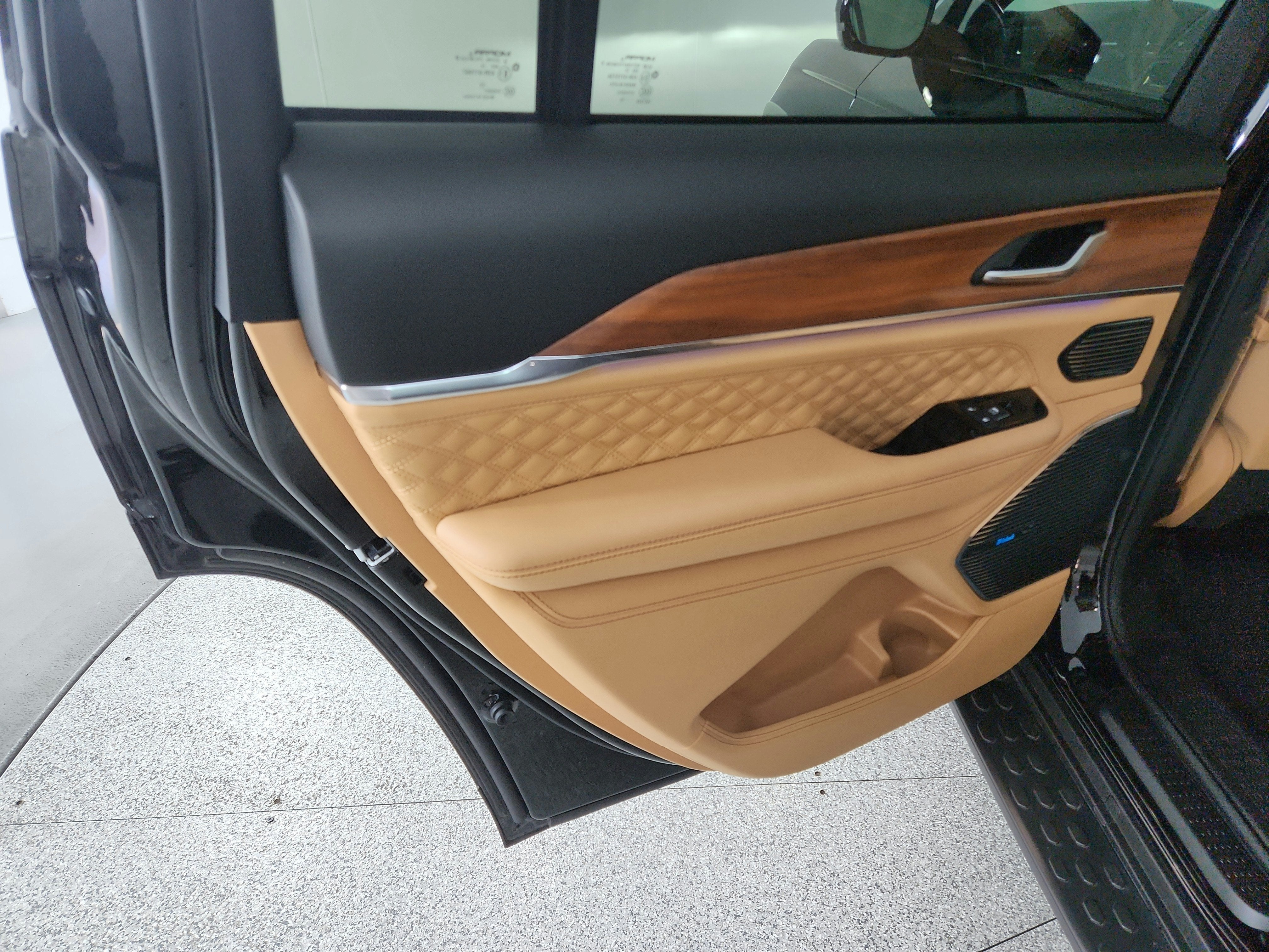 2025 Jeep Grand Cherokee L Summit Reserve 4x4