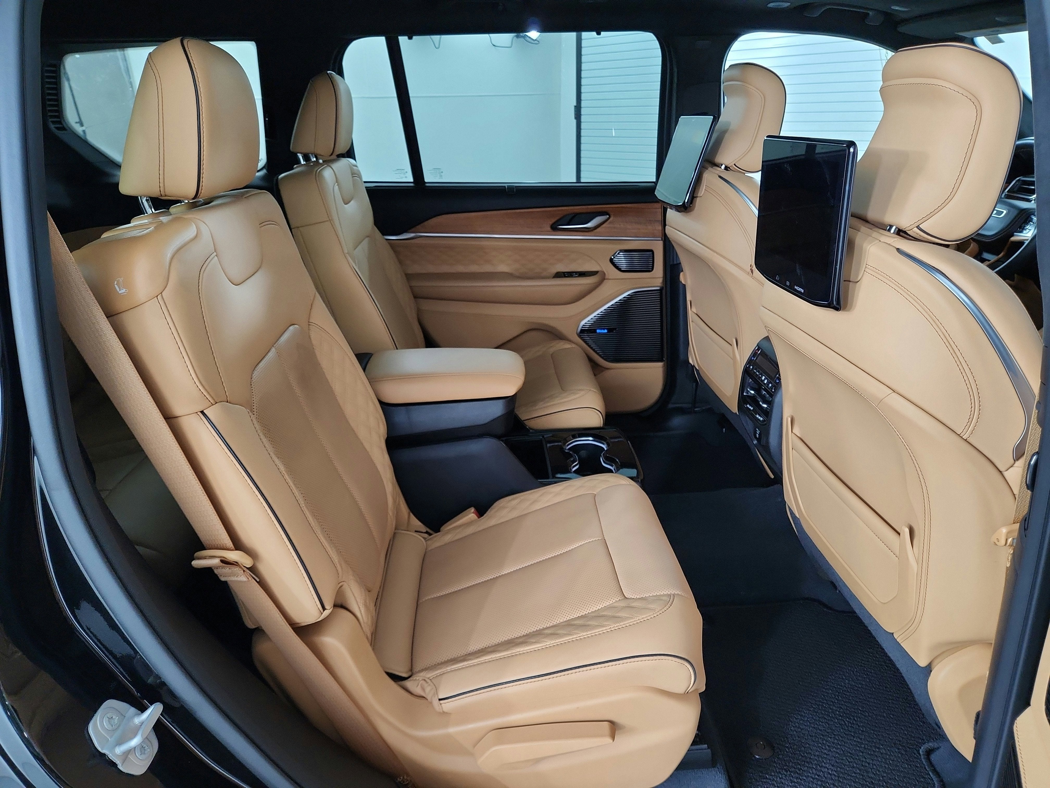 2023 Jeep Grand Cherokee L Summit Reserve