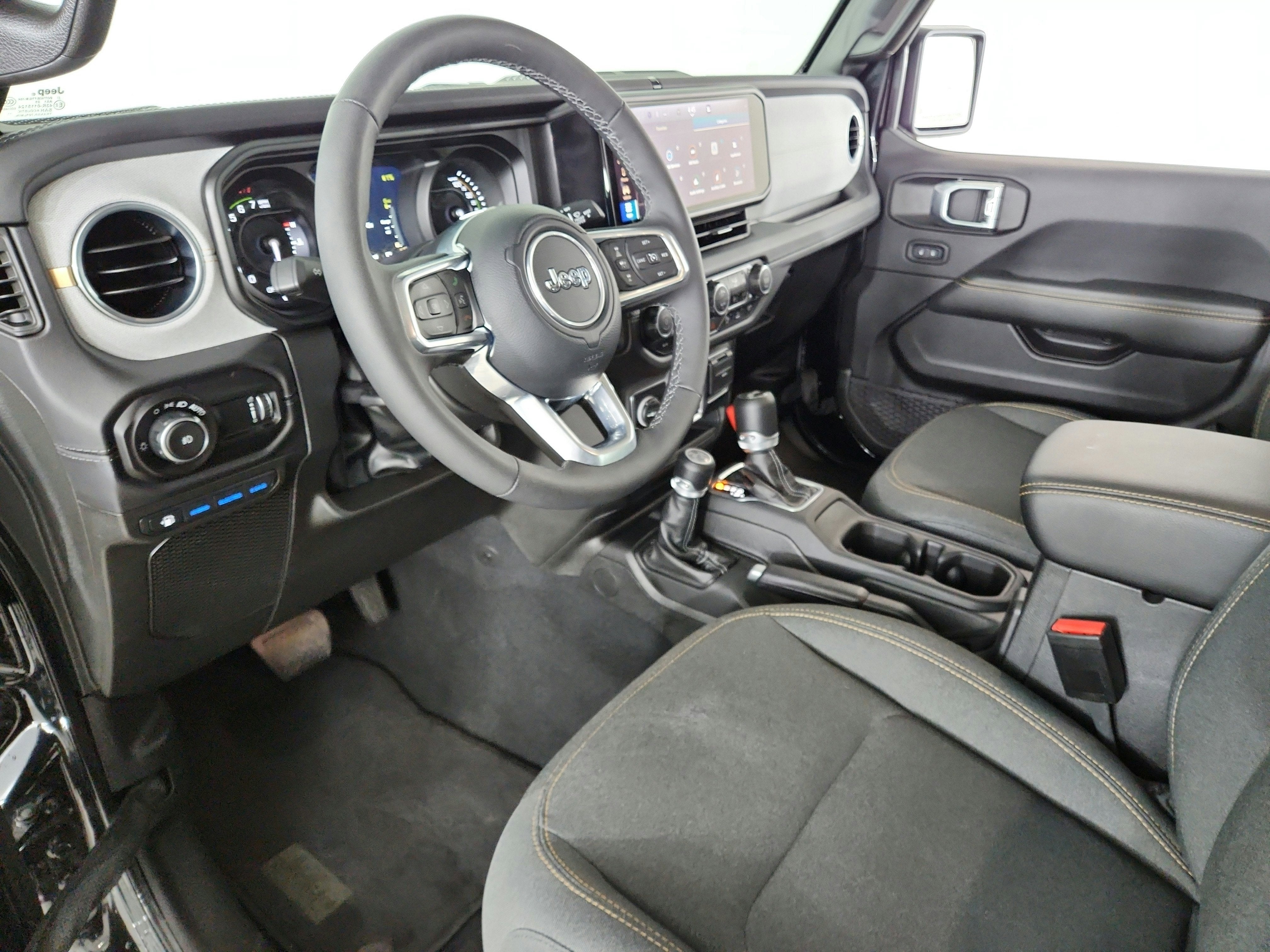 2025 Jeep Wrangler 4xe Sahara