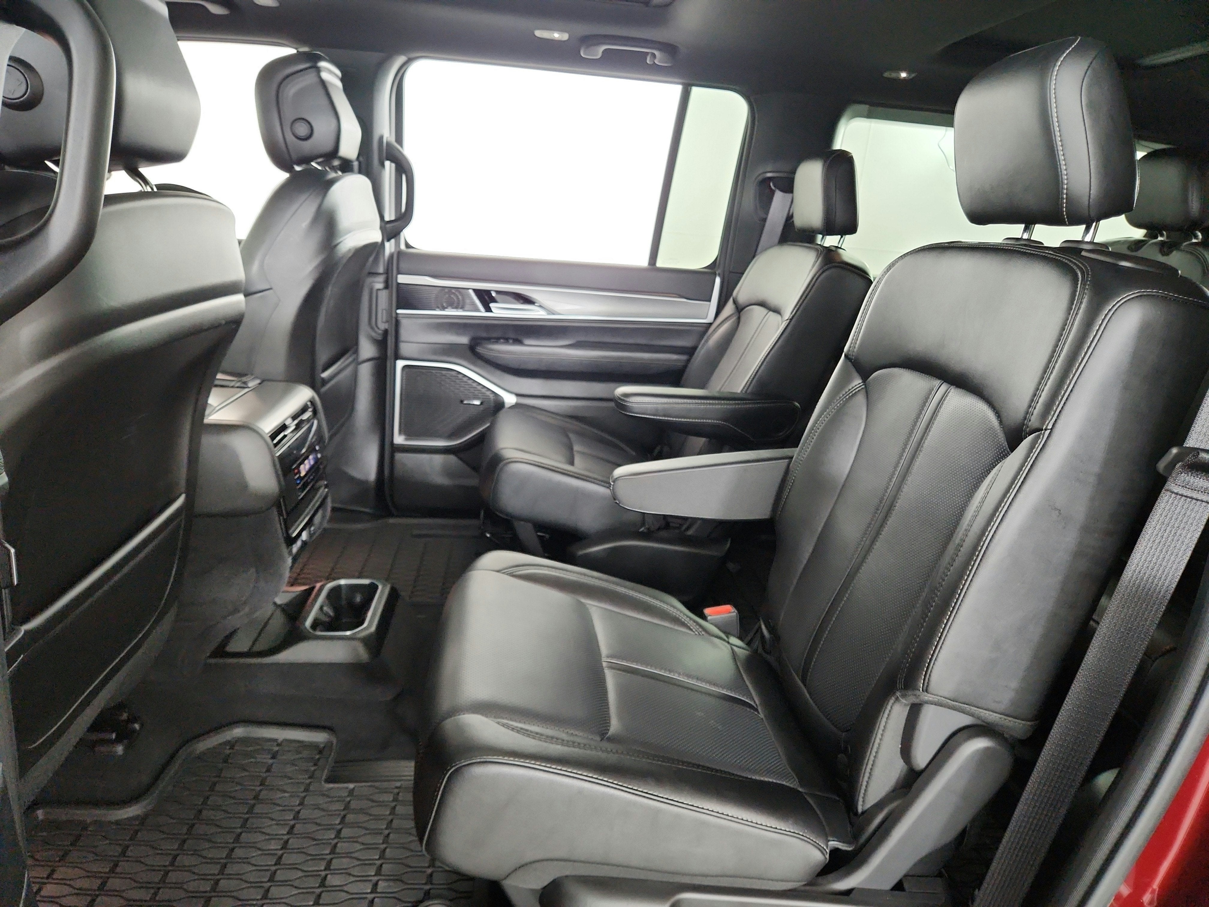 2024 Jeep Wagoneer Series II Carbide