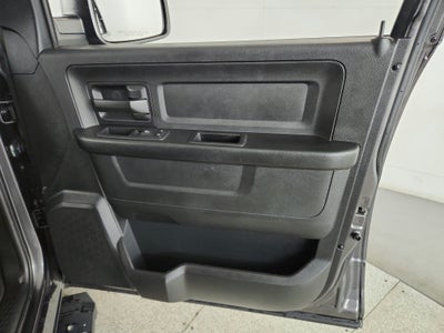 2016 RAM Ram 1500 2WD Quad Cab 140.5" Express
