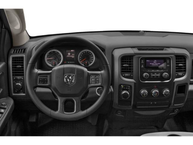 2019 RAM Ram 1500 Classic Express 4x4 Crew Cab 5'7" Box
