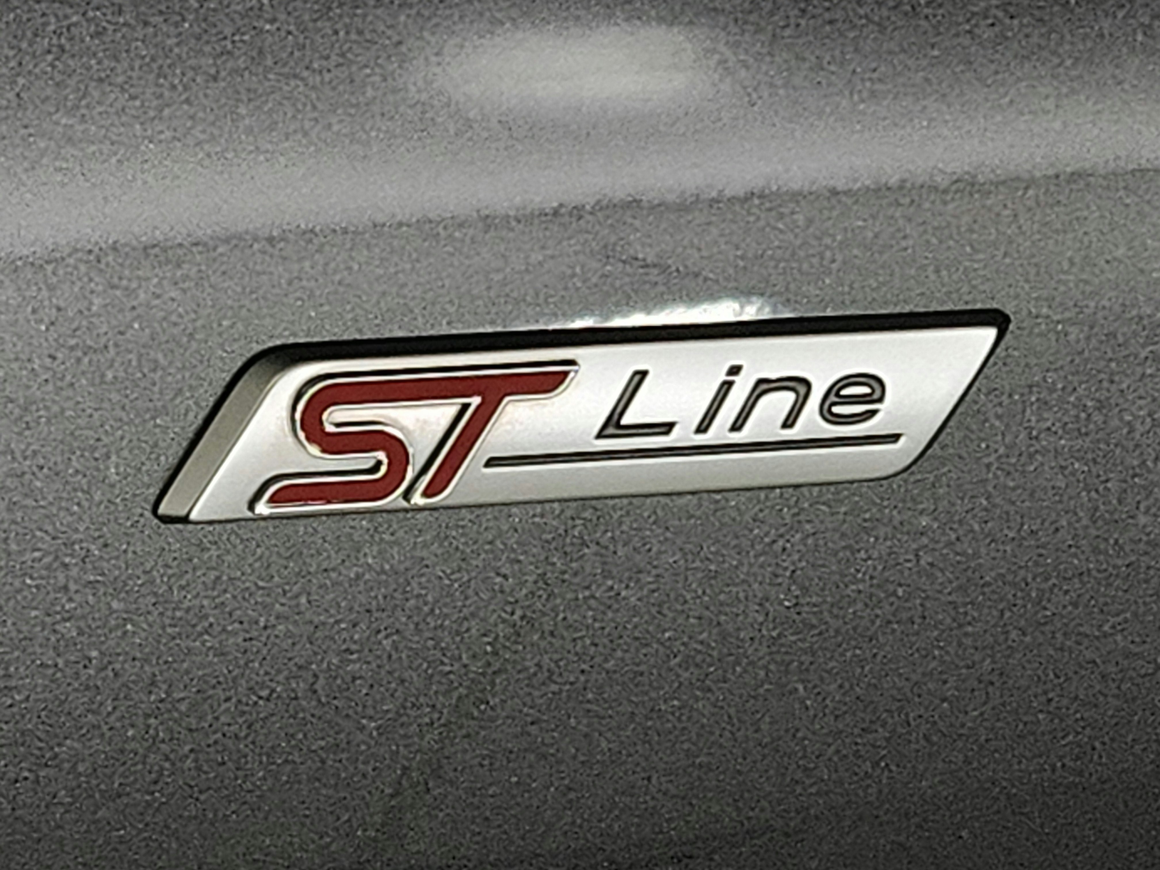 2025 Ford Escape ST-Line Elite