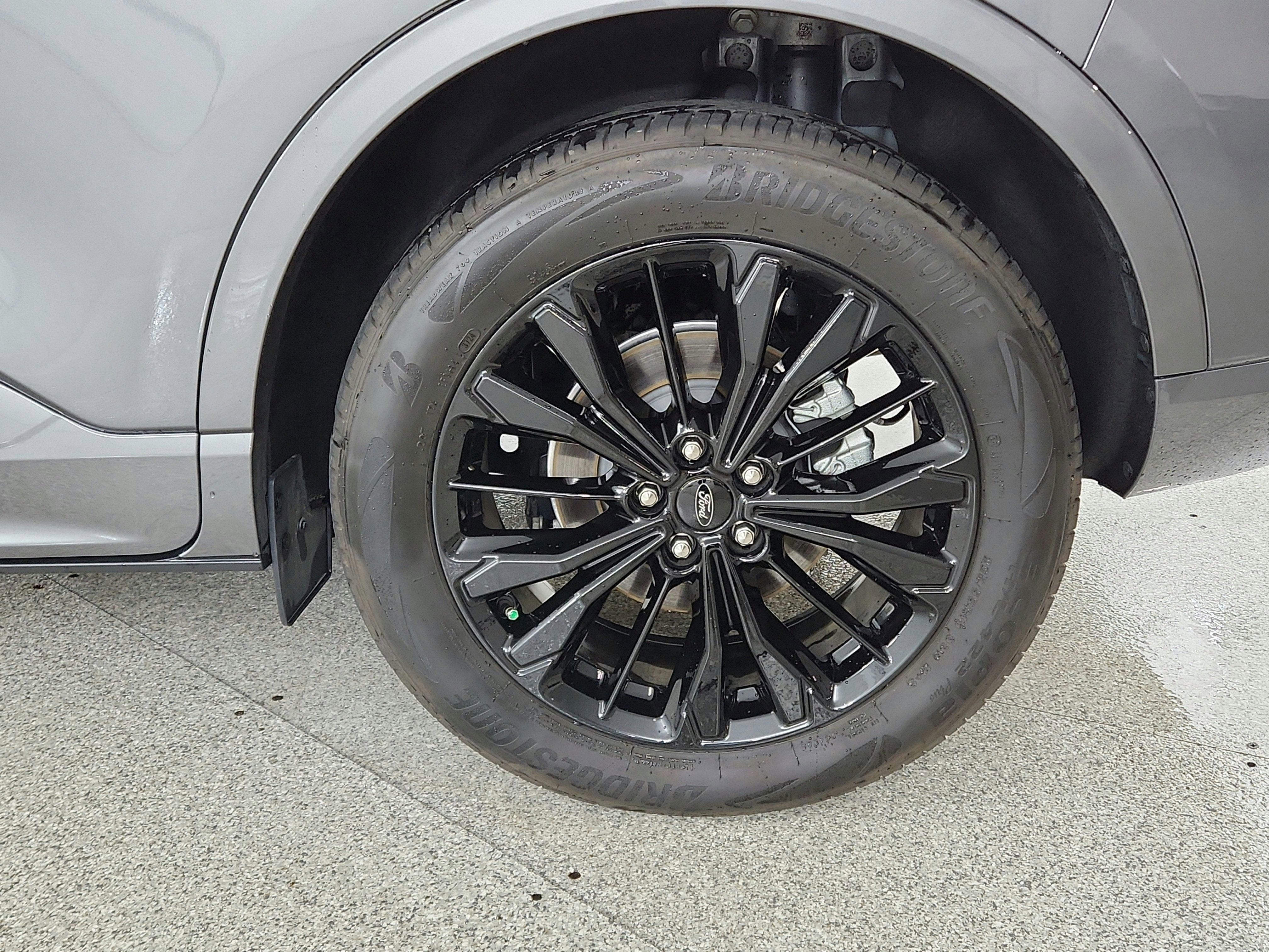 2025 Ford Escape ST-Line Elite