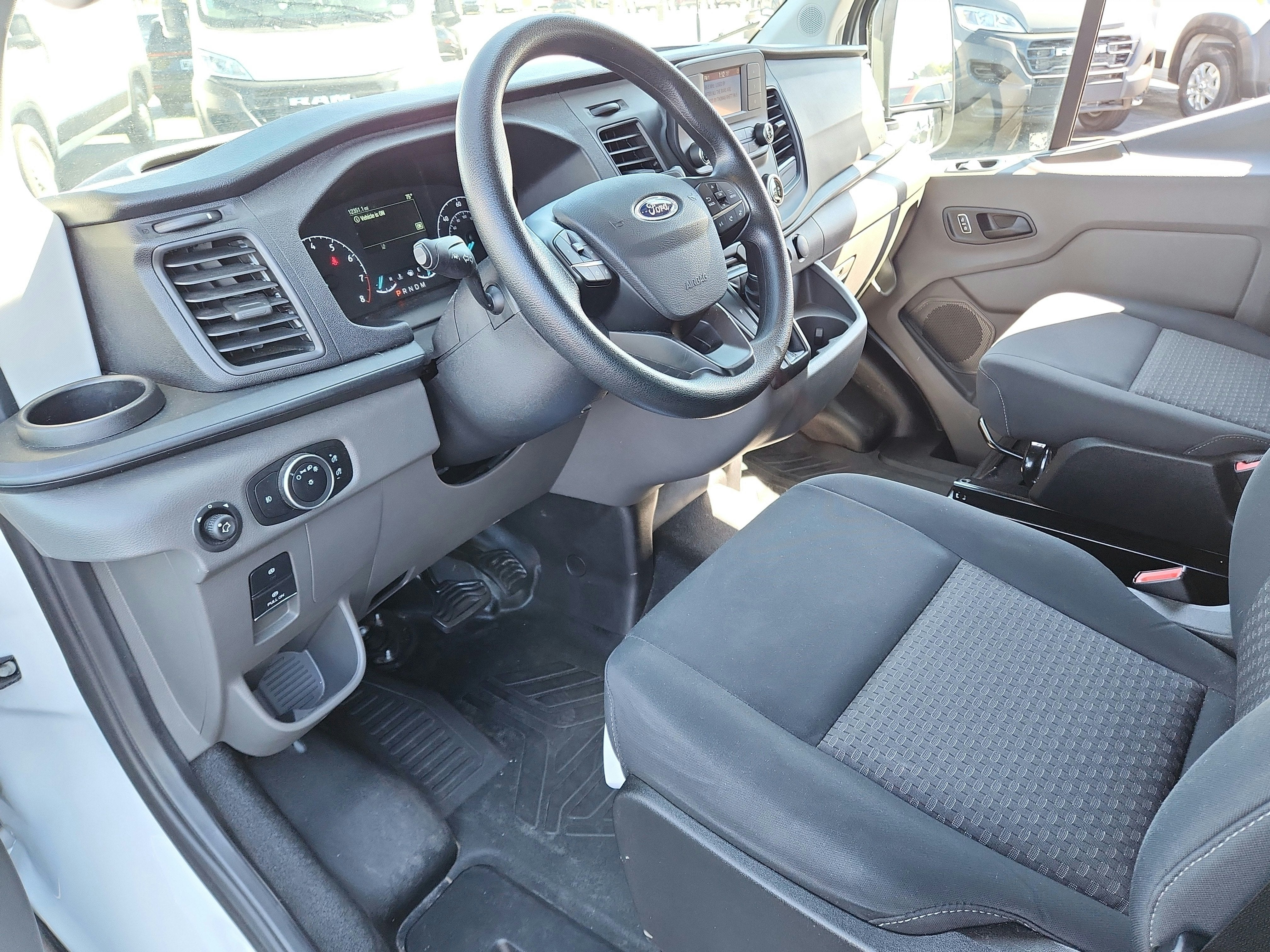 2025 Ford Transit-250 Cargo Van T-250 130" Low Rf 9070 GVWR RWD