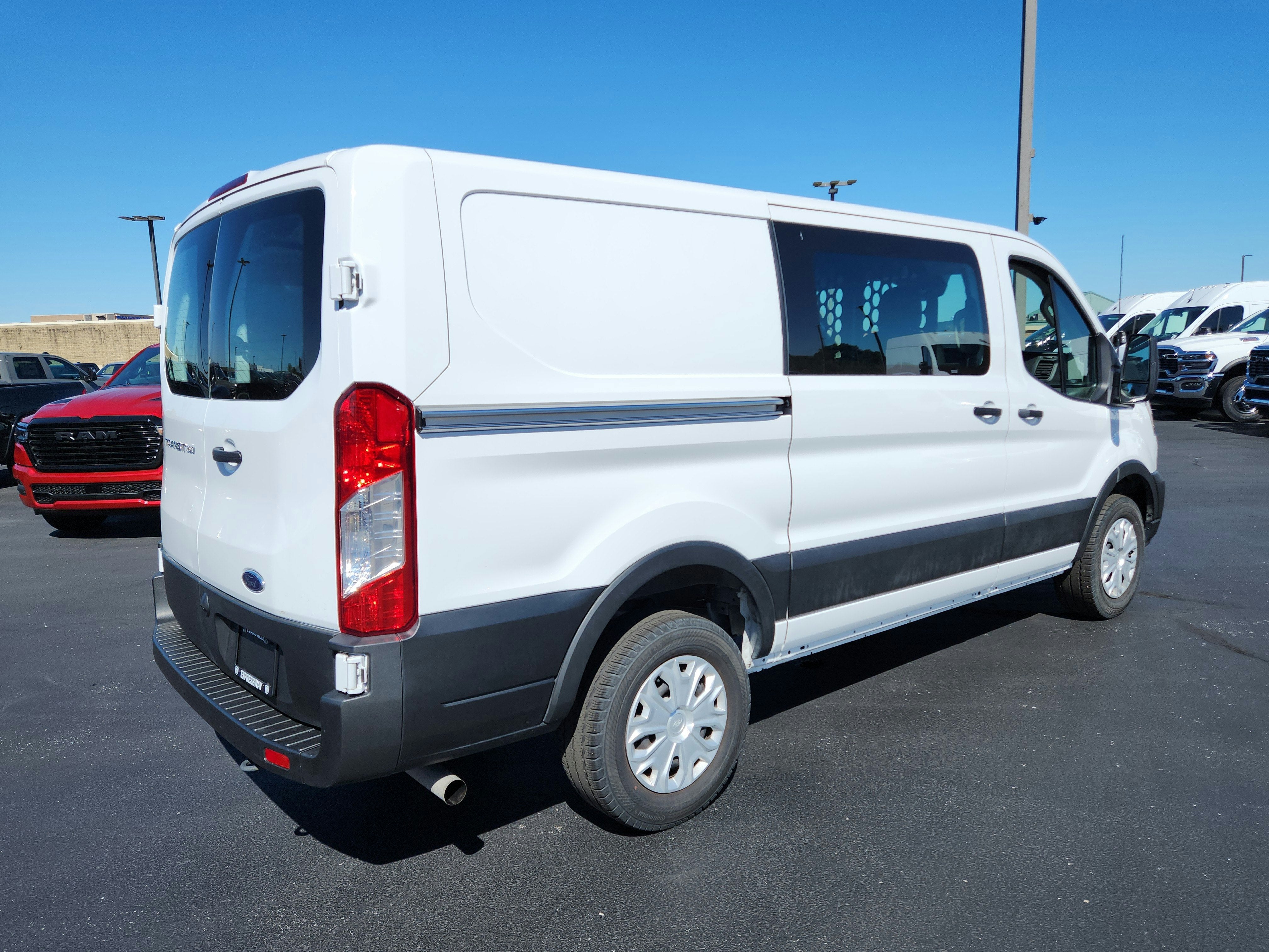 2025 Ford Transit-250 Cargo Van T-250 130" Low Rf 9070 GVWR RWD