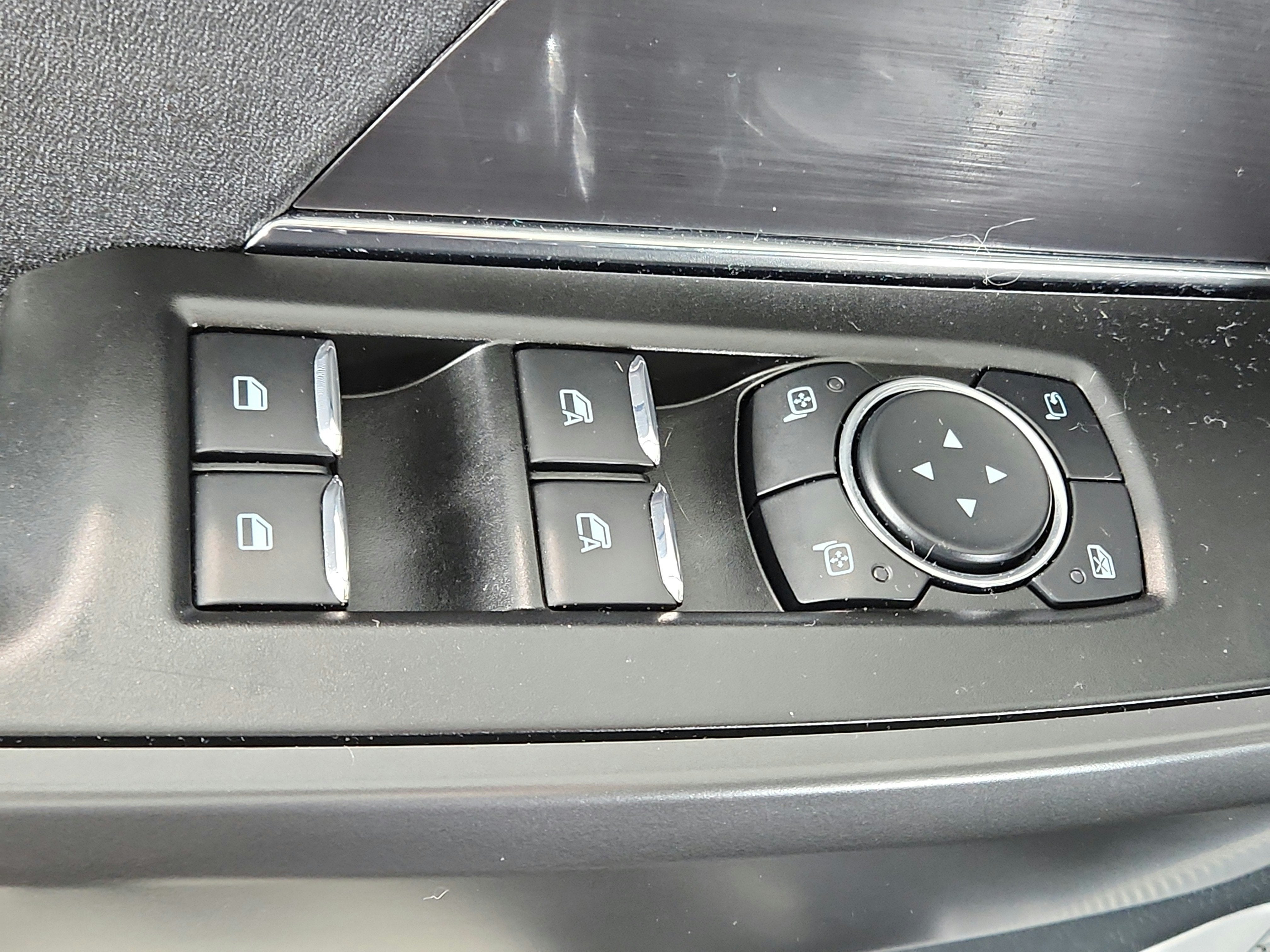 2025 Ford F-150 LARIAT 4WD SuperCrew 5.5' Box