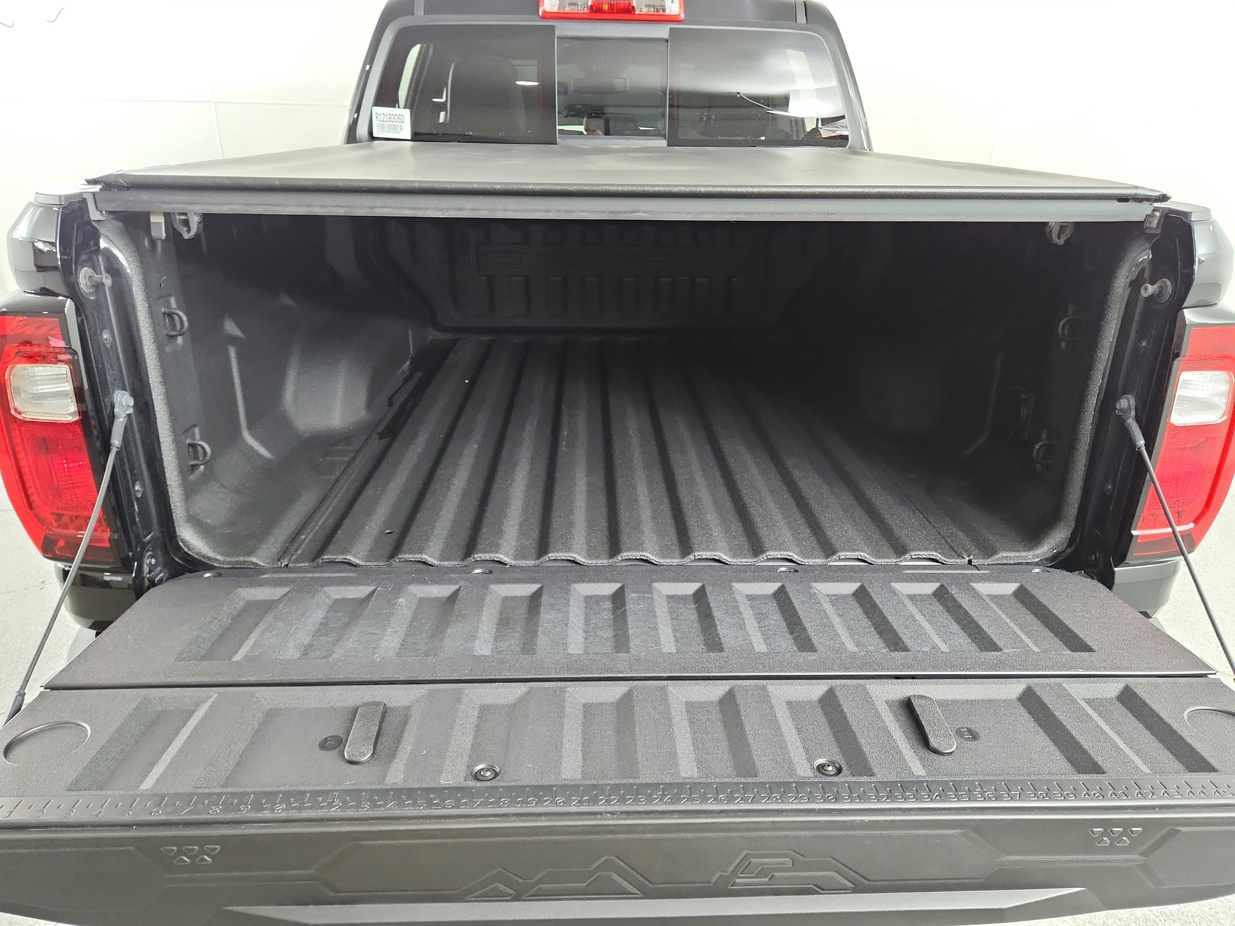 2024 GMC Canyon 4WD Denali