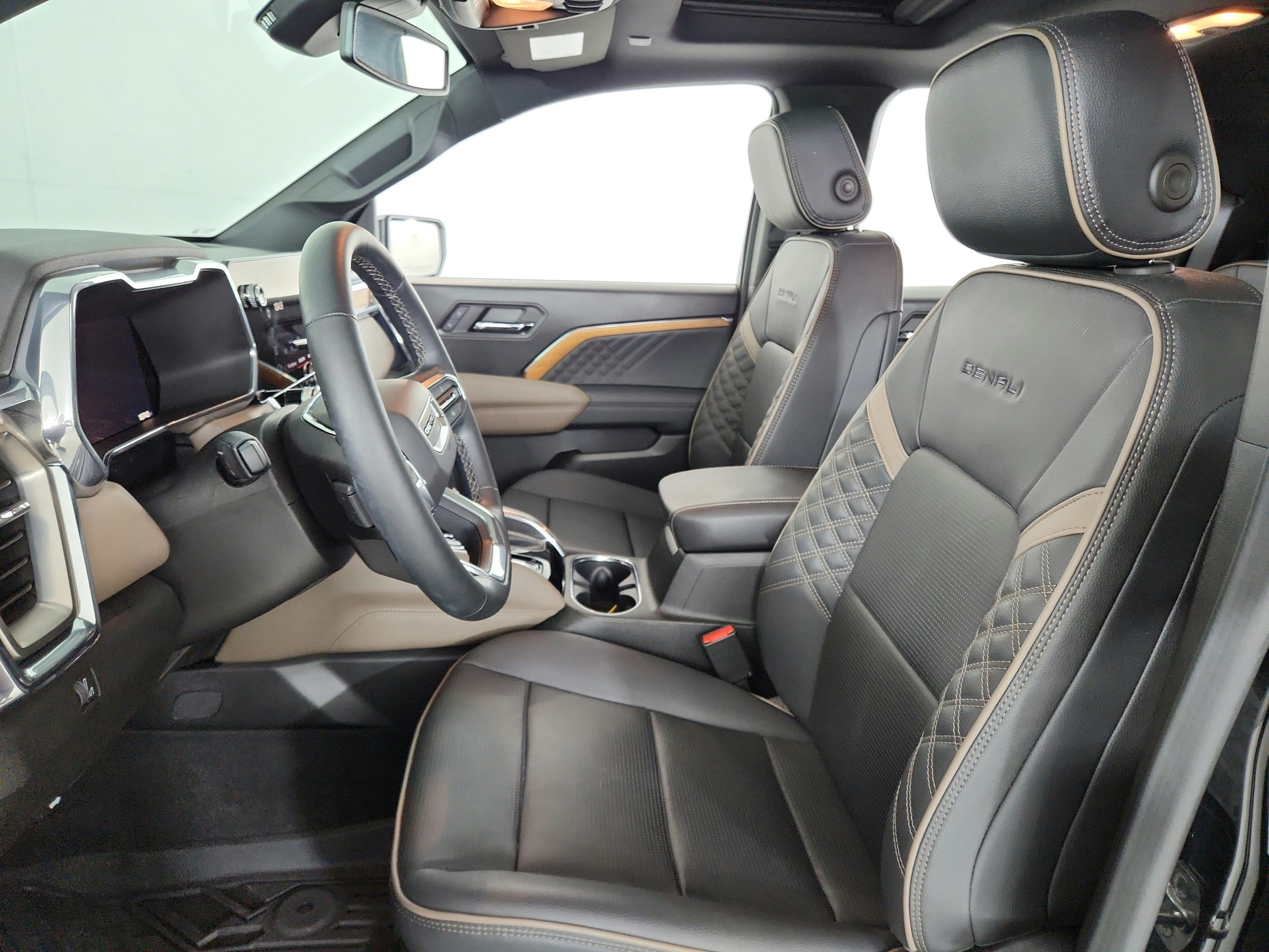 2024 GMC Canyon 4WD Denali