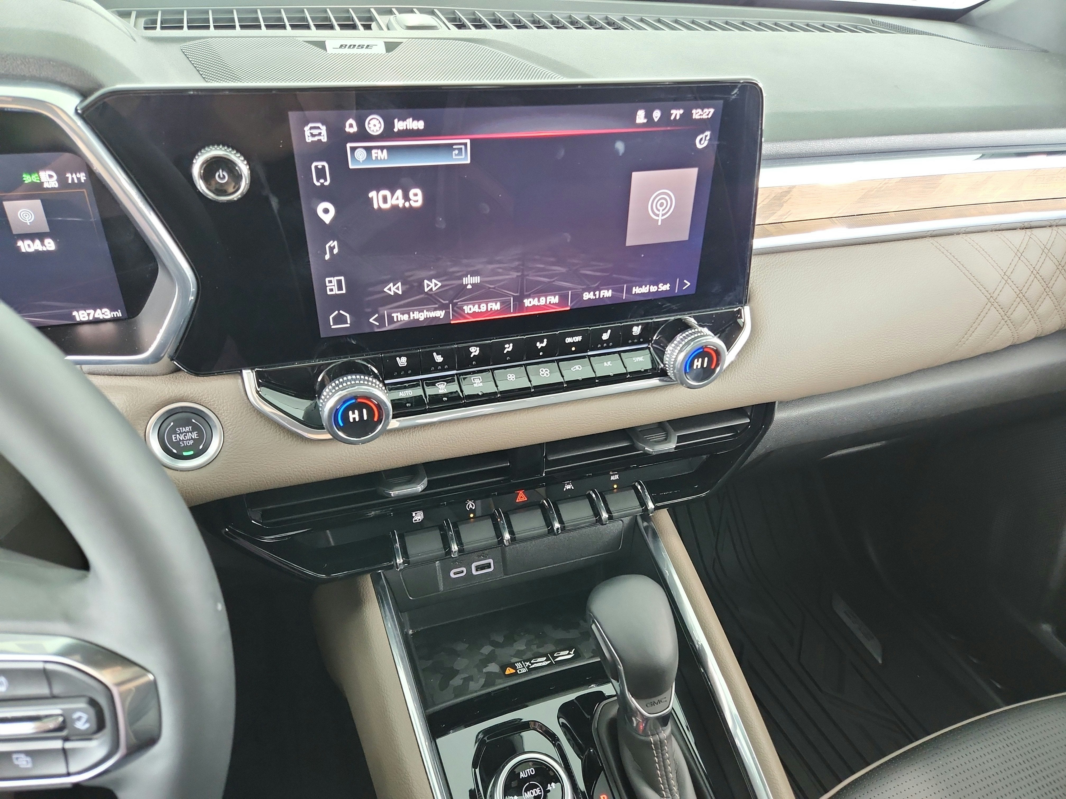 2024 GMC Canyon 4WD Denali