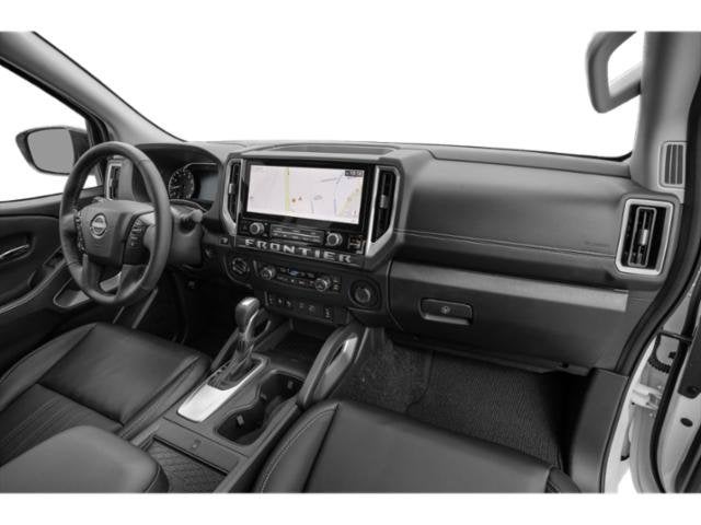 2025 Nissan Frontier SL