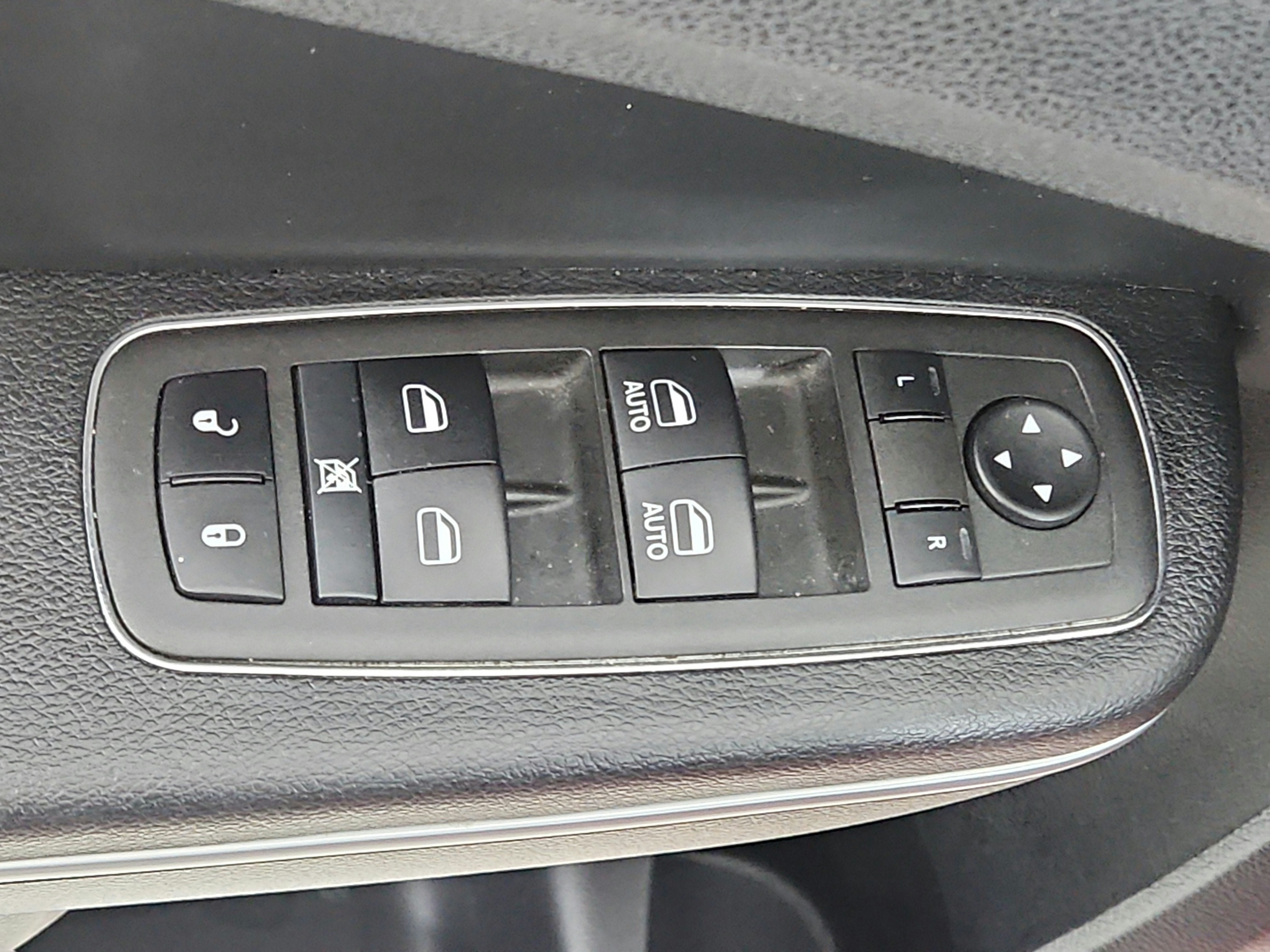2022 Chrysler 300 300S RWD
