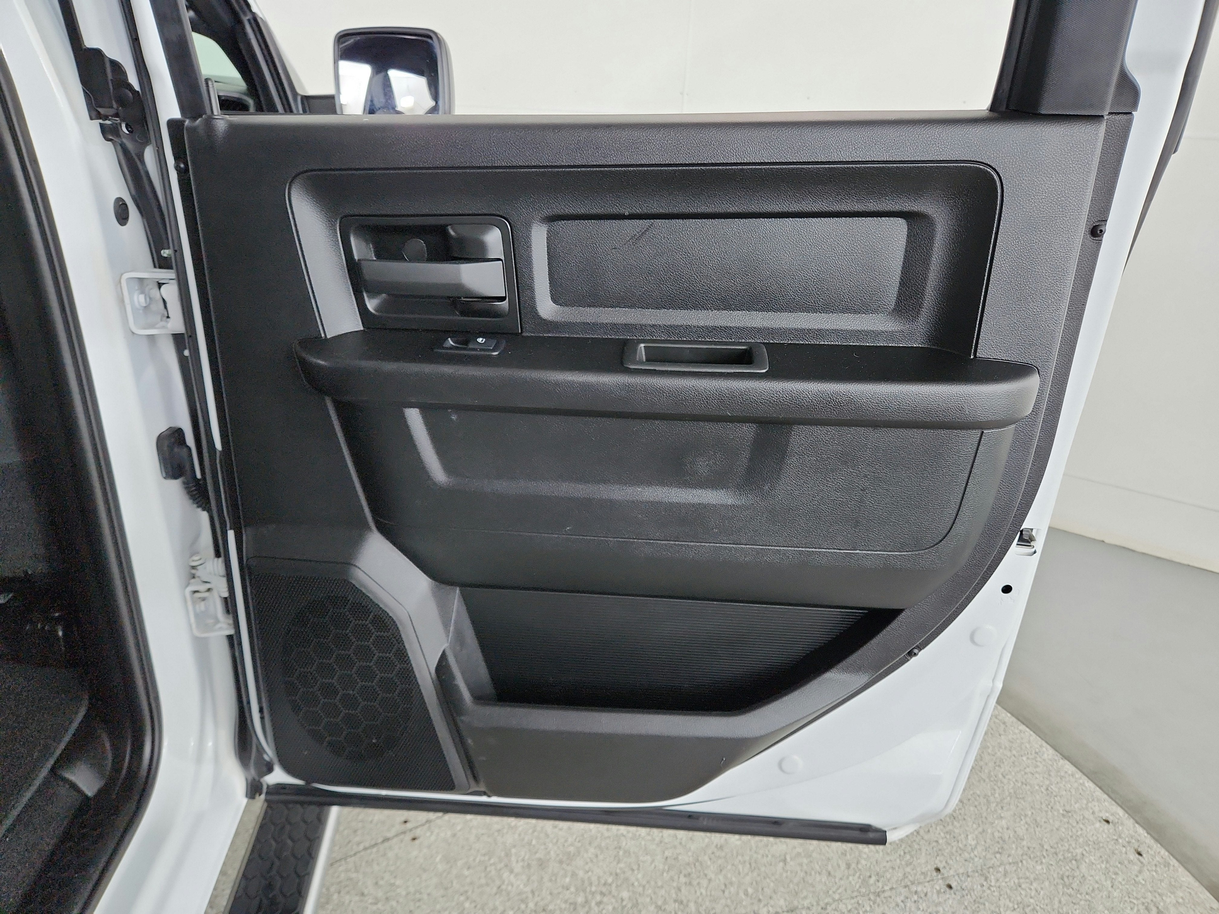 2022 RAM Ram 2500 Tradesman 4x4 Crew Cab 6'4" Box