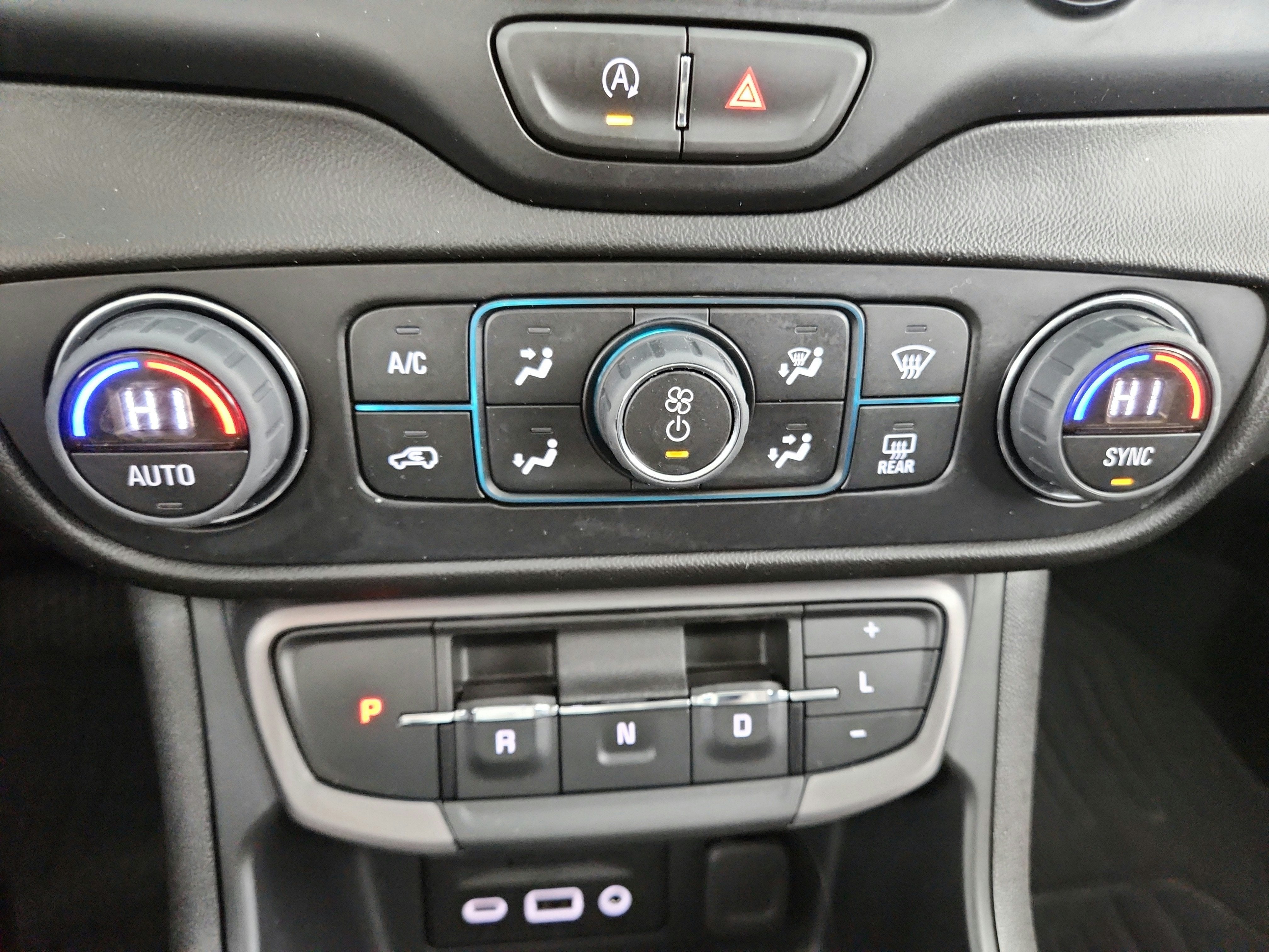 2024 GMC Terrain AWD 4dr AT4
