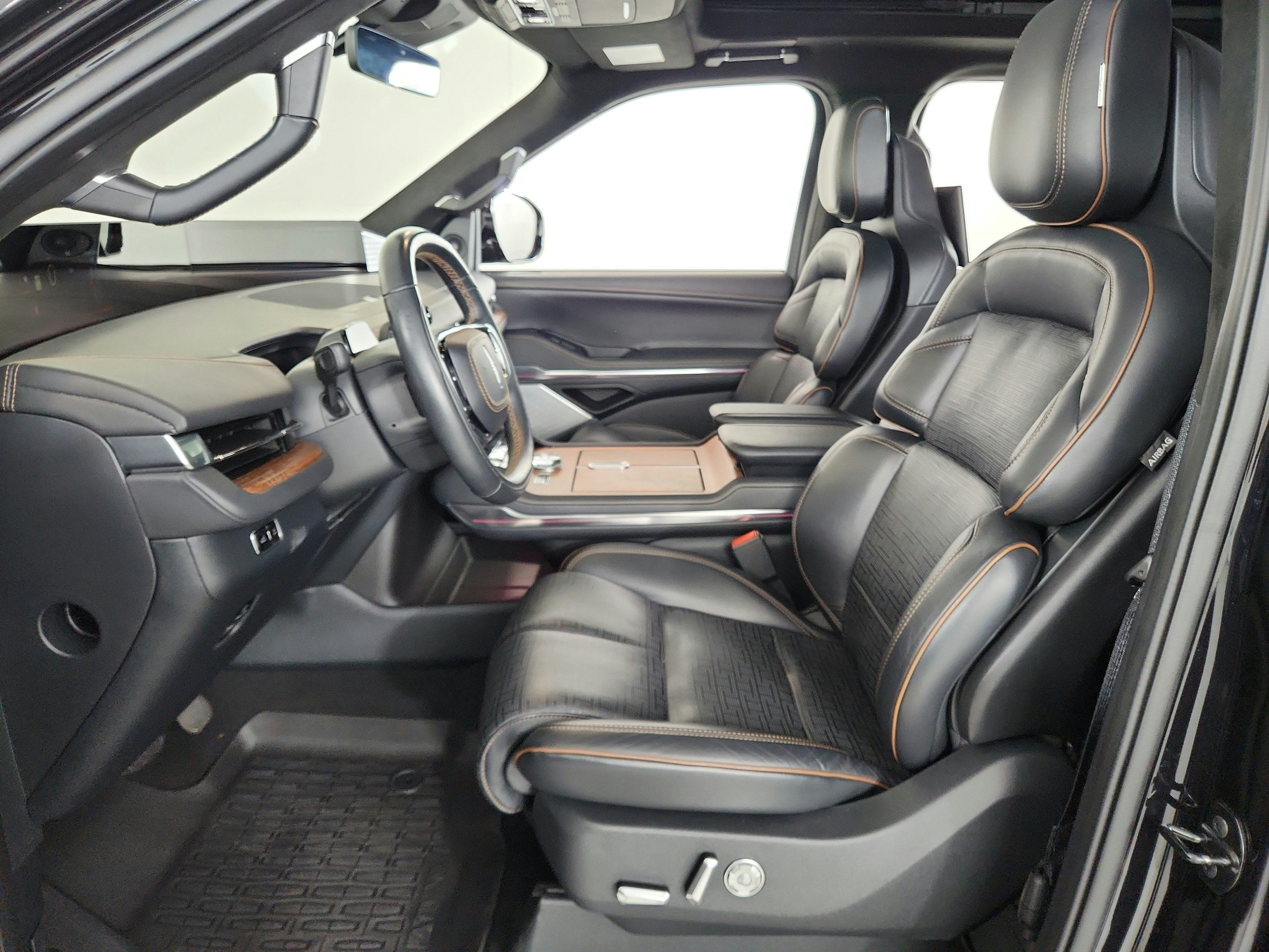 2025 Lincoln Navigator Black Label