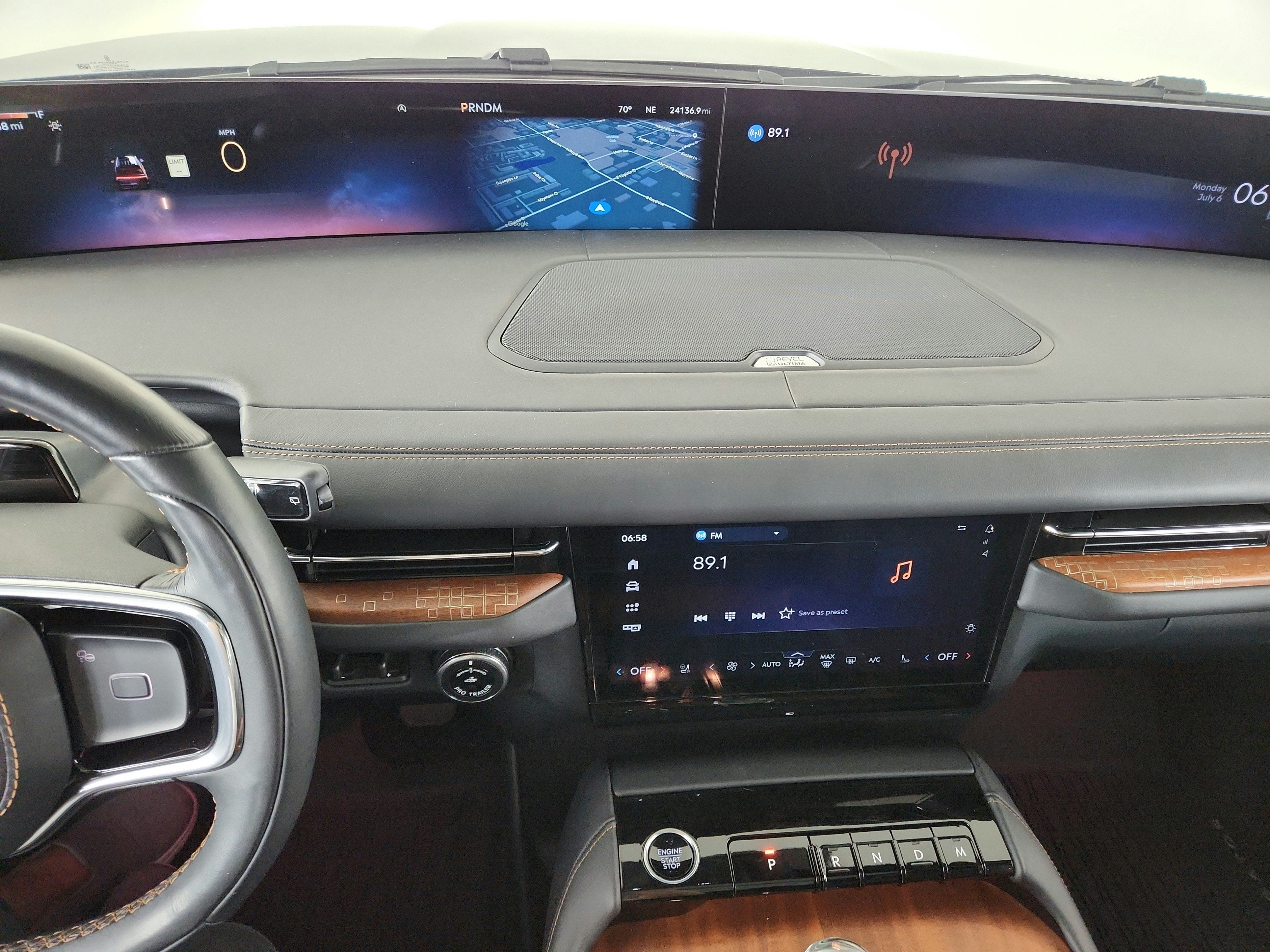 2025 Lincoln Navigator Black Label
