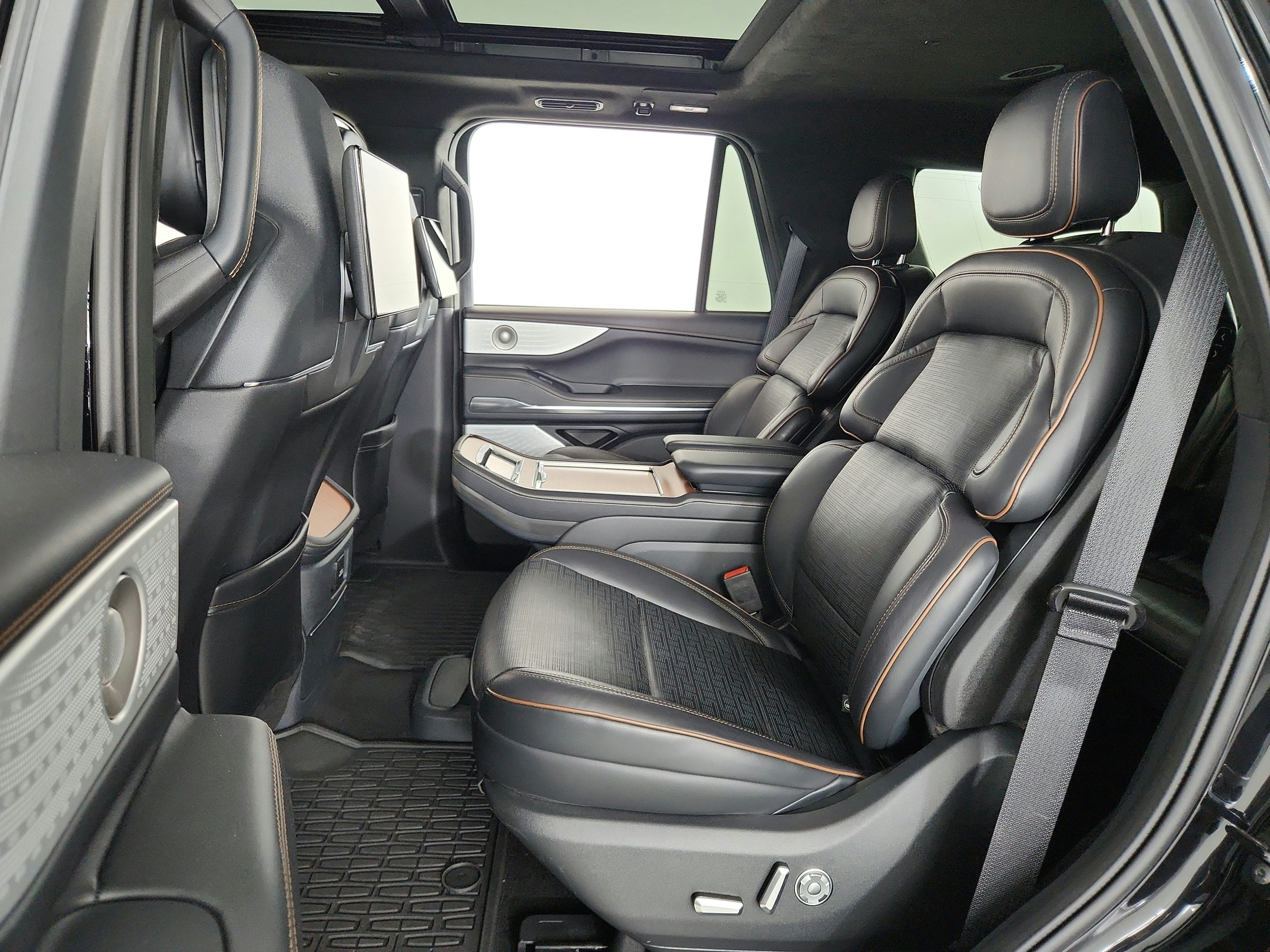 2025 Lincoln Navigator Black Label