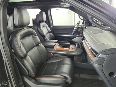 2025 Lincoln Navigator Black Label