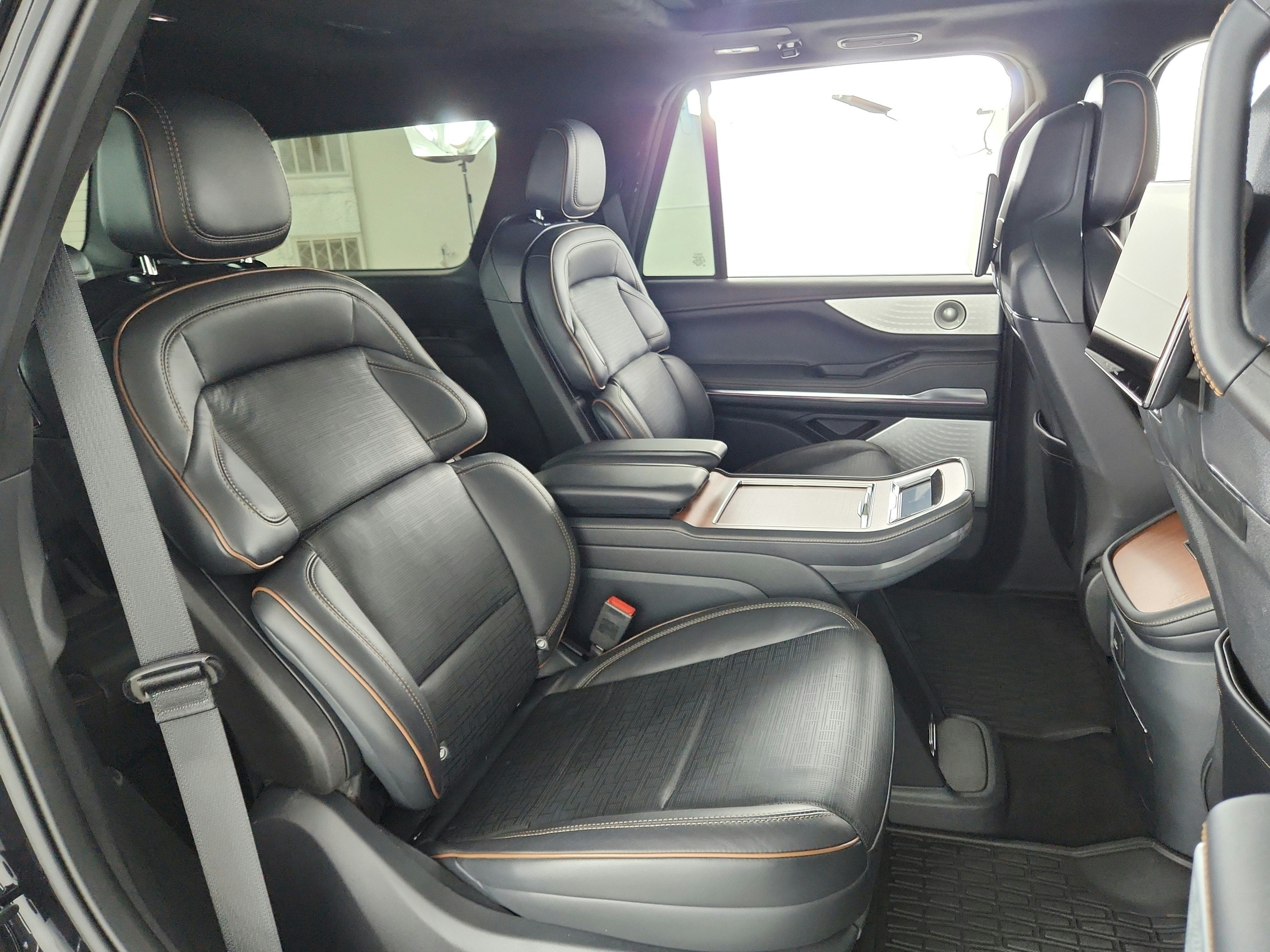 2025 Lincoln Navigator Black Label
