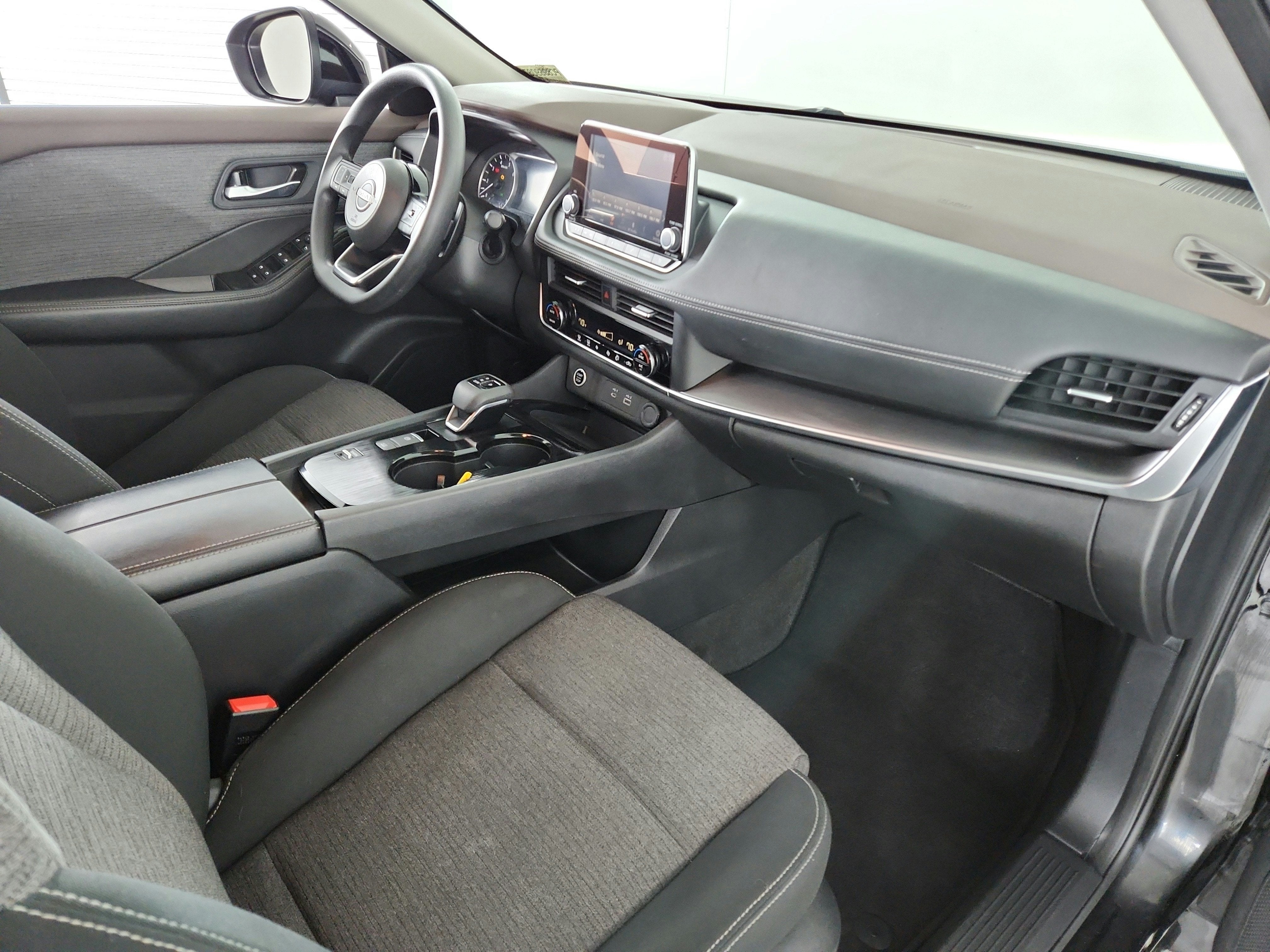 2023 Nissan Rogue FWD SV