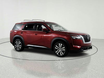 2025 Nissan Pathfinder Platinum