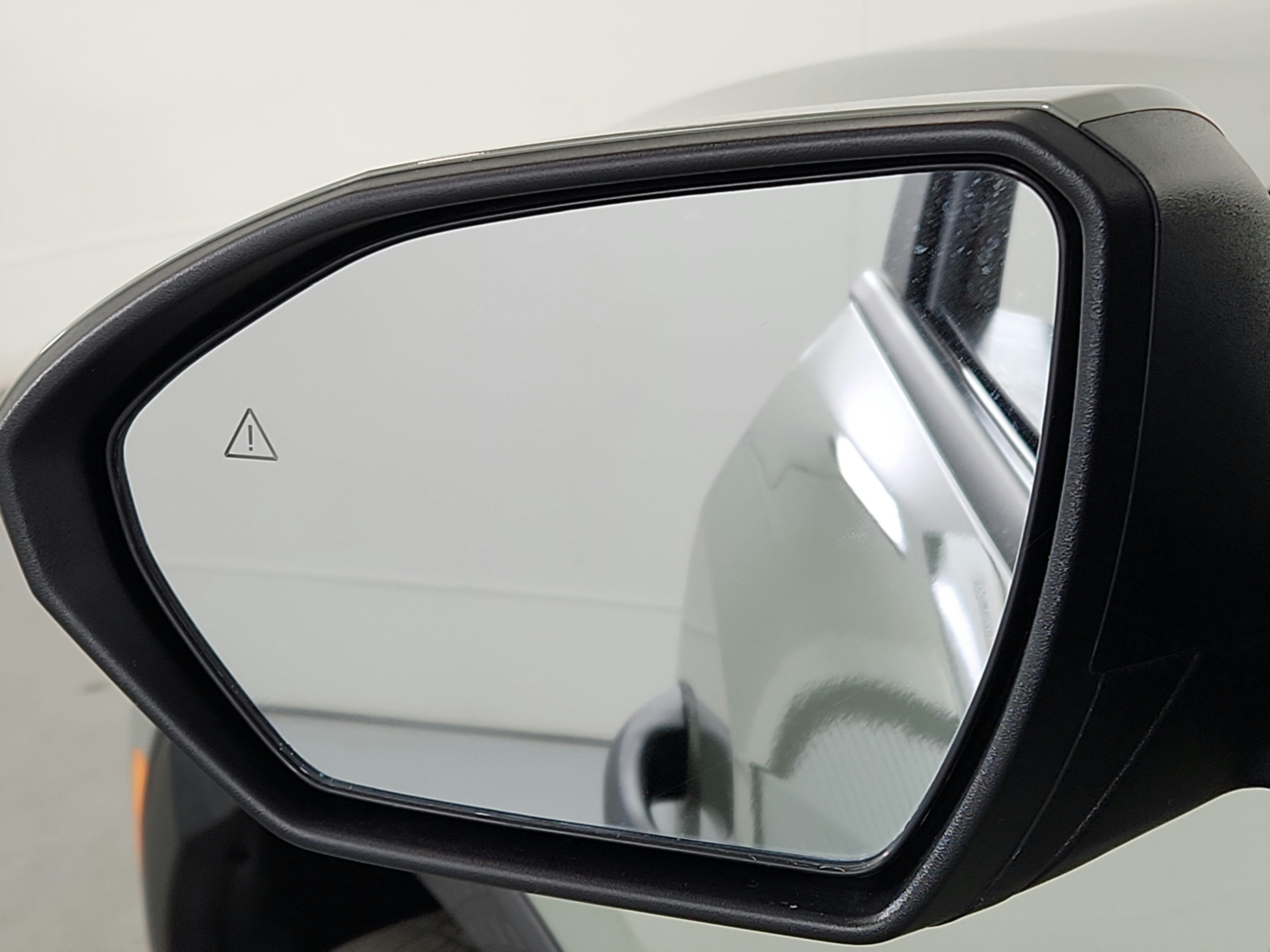 2025 Hyundai Santa Cruz SEL FWD