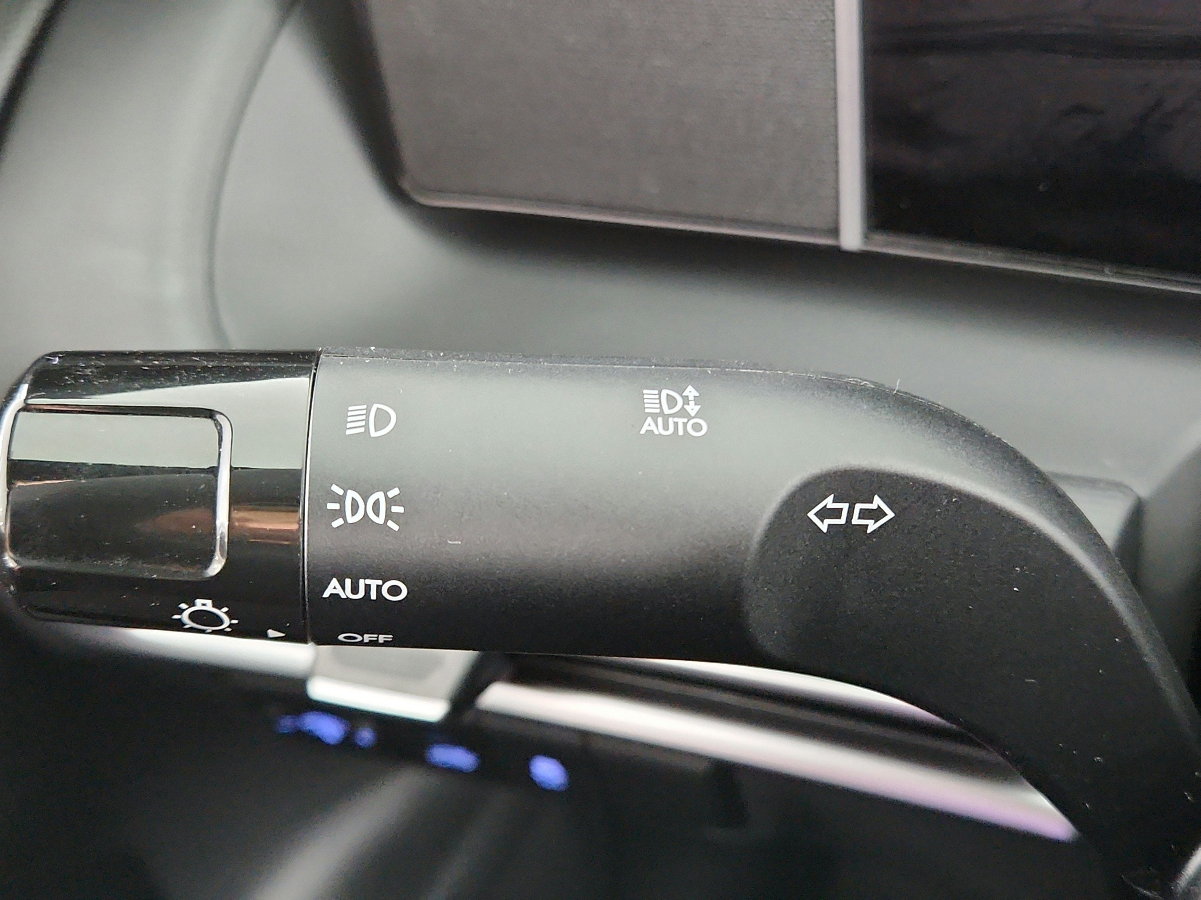 2025 Hyundai Santa Cruz SEL FWD