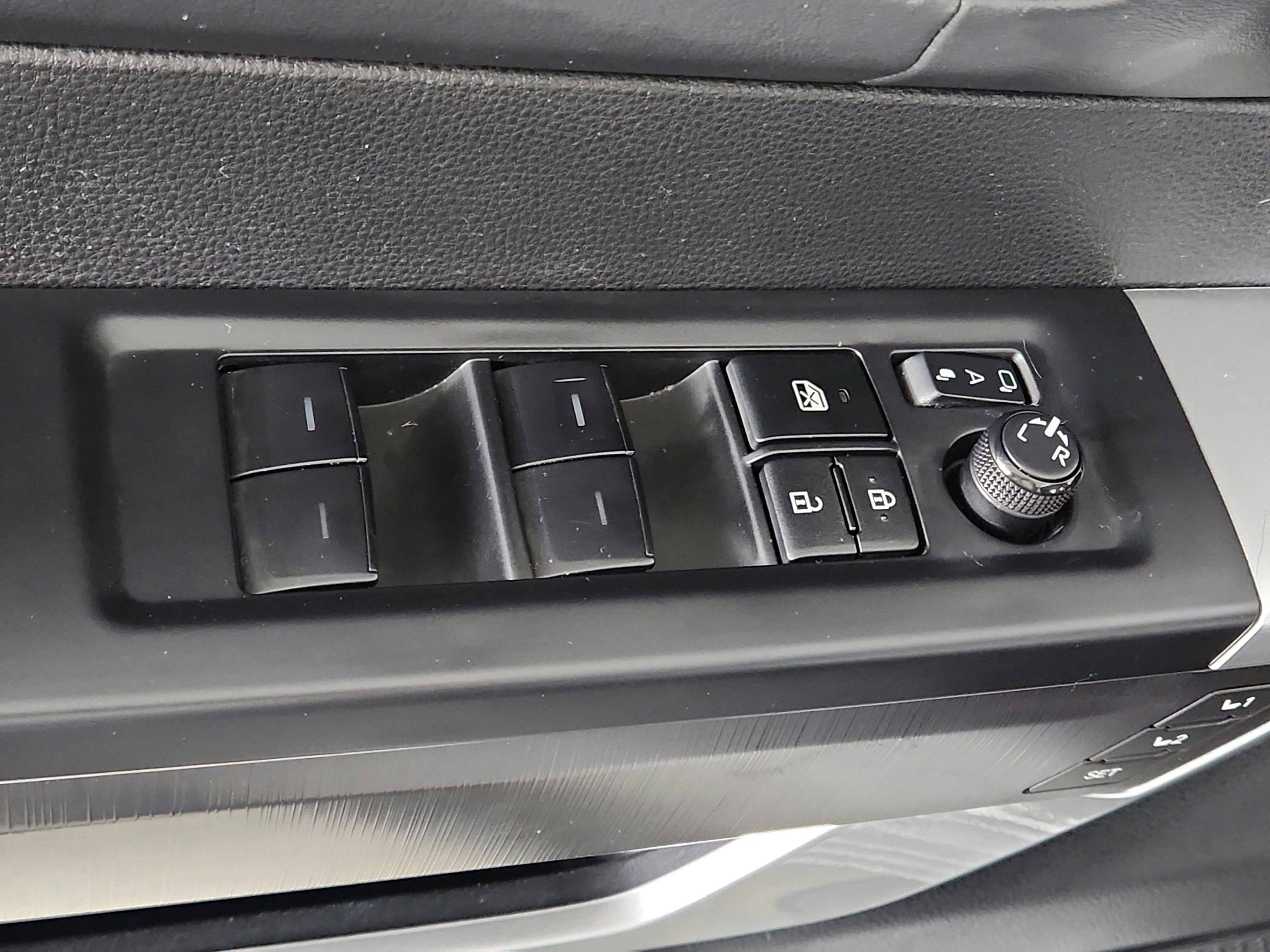 2022 Toyota Tundra Platinum