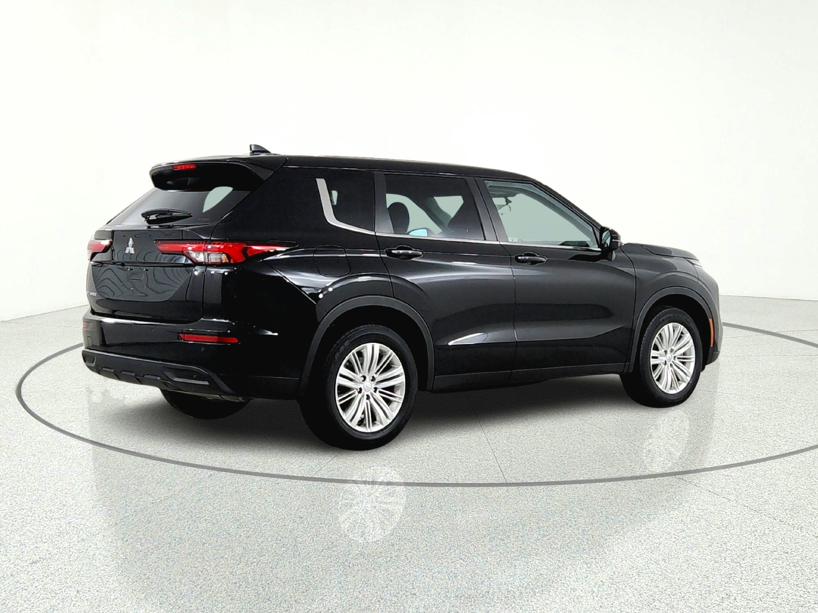 2023 Mitsubishi Outlander ES