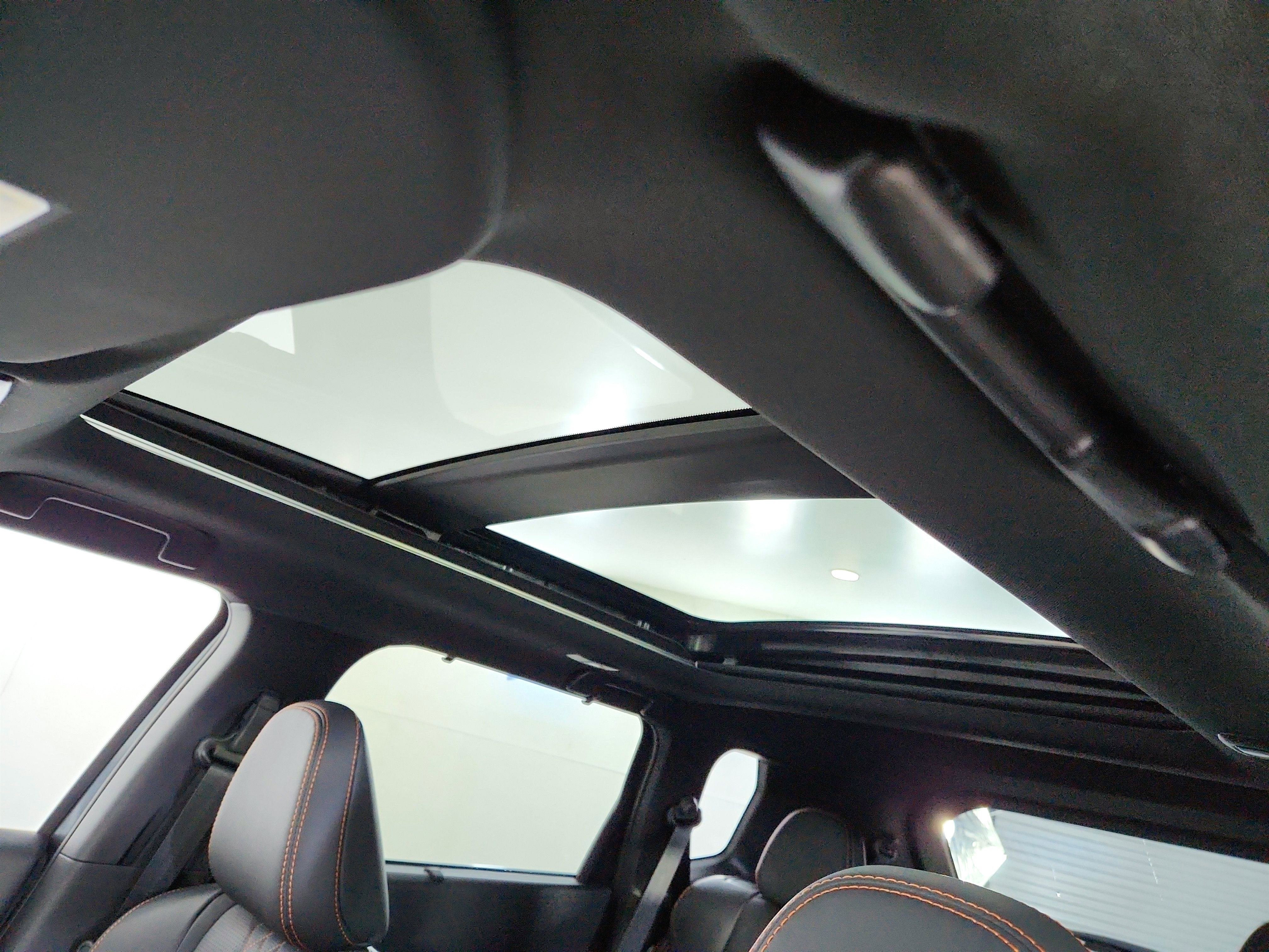 2025 Mitsubishi Outlander PHEV Base