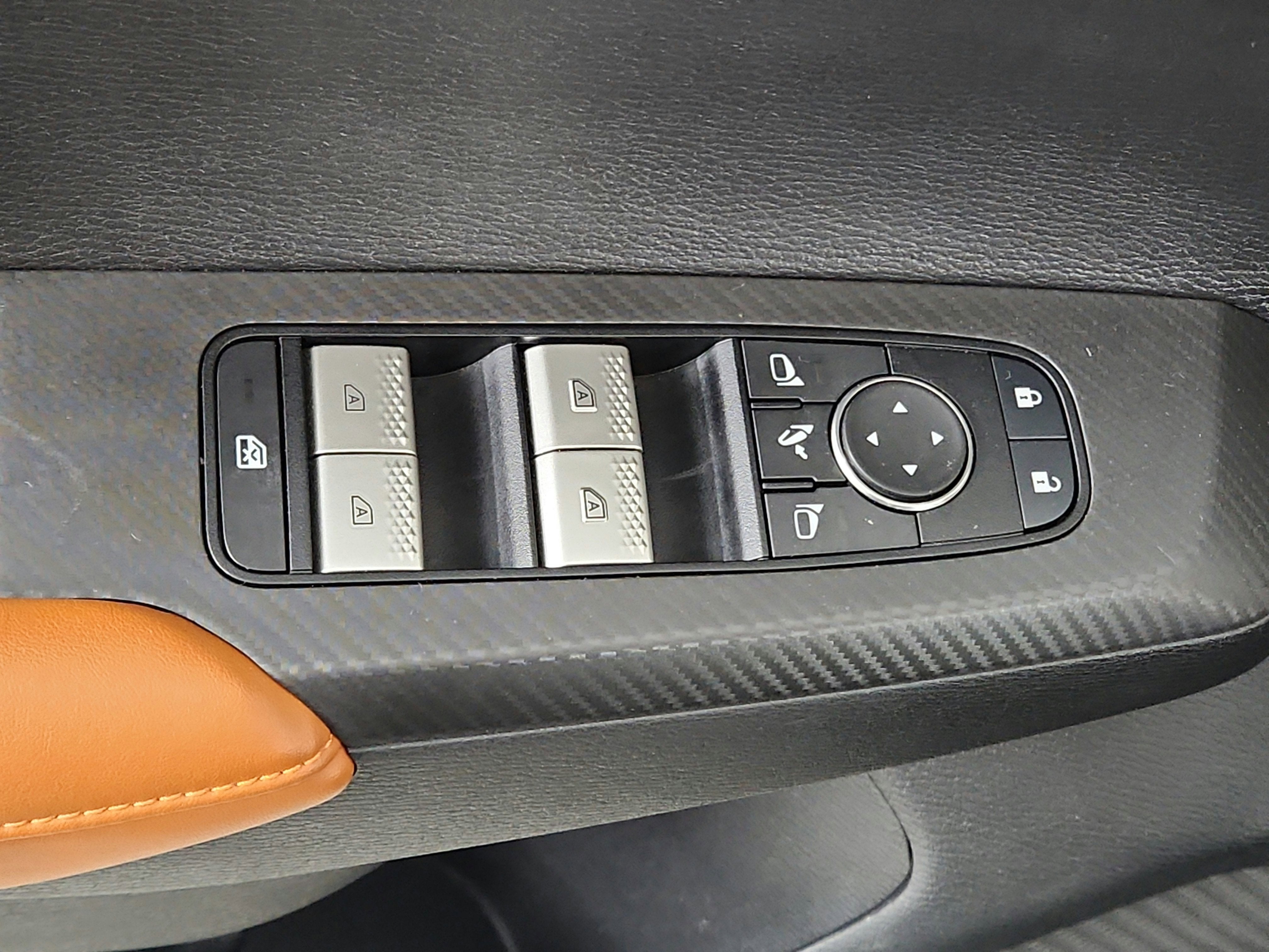 2025 Mitsubishi Outlander PHEV SEL