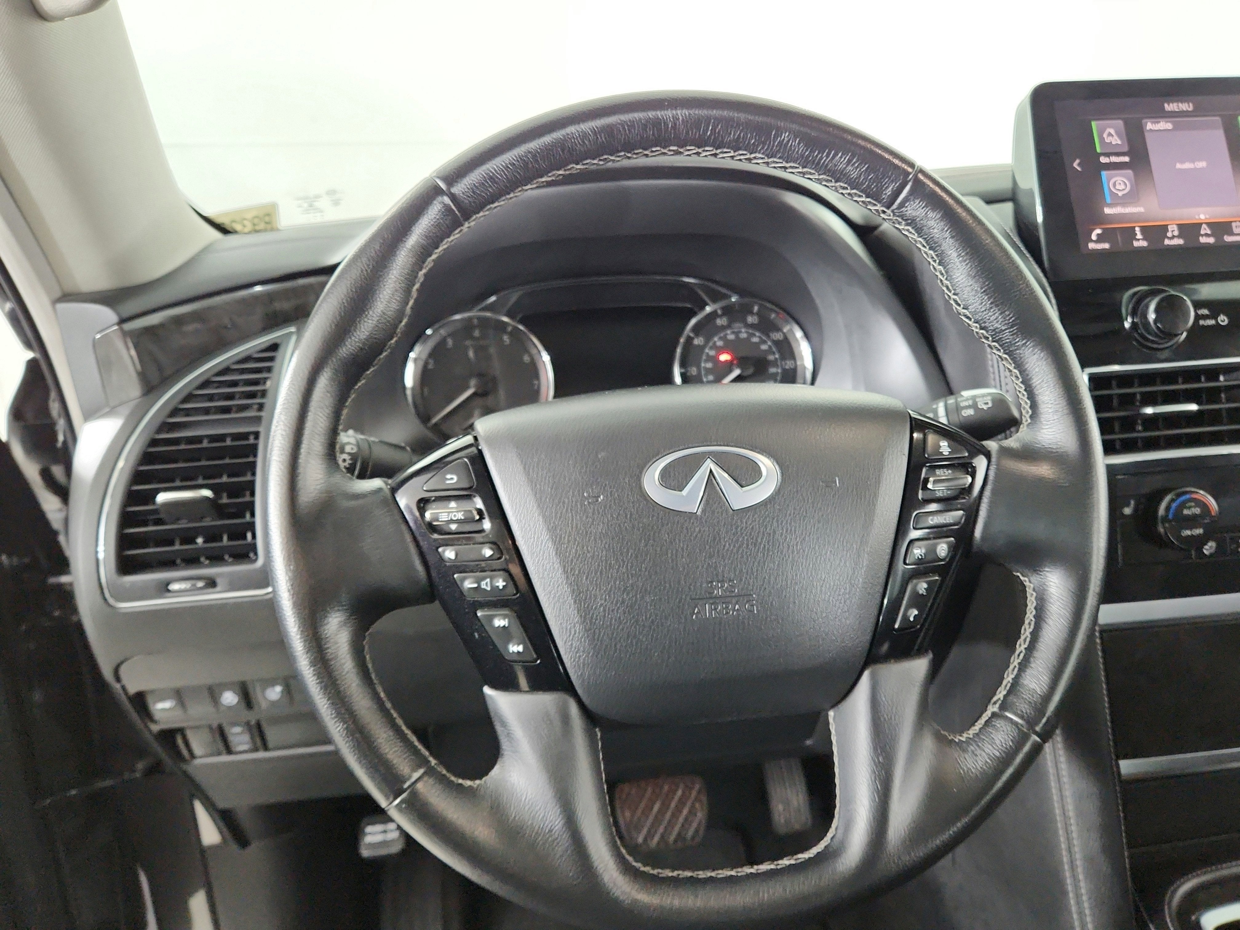 2024 INFINITI QX80 LUXE