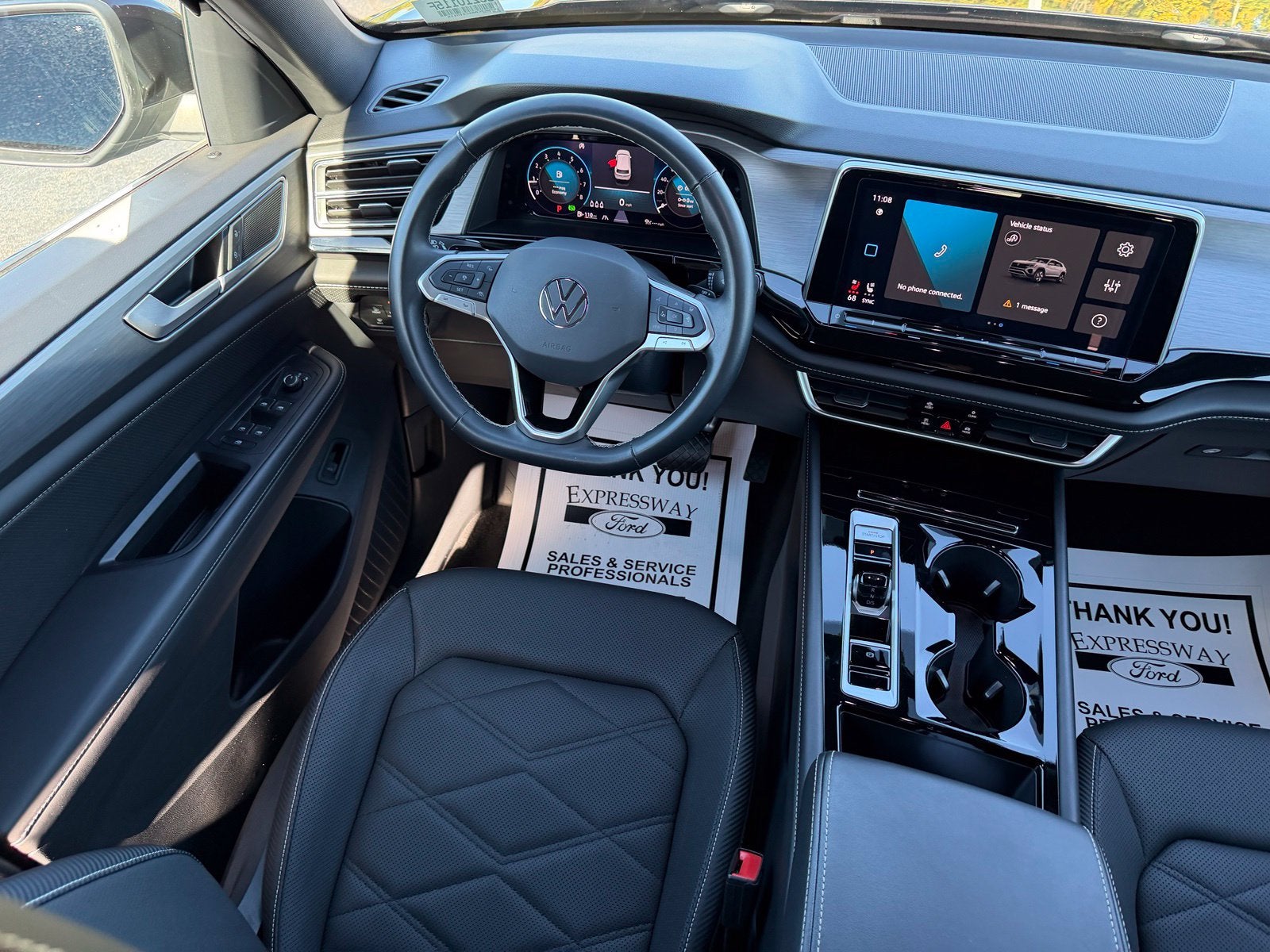2025 Volkswagen Atlas Cross Sport 2.0T SE w/Technology
