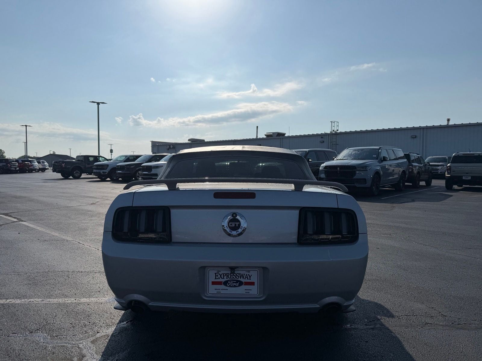 2005 Ford Mustang GT Deluxe