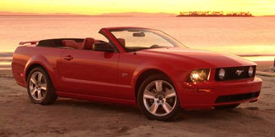 2005 Ford Mustang GT Deluxe