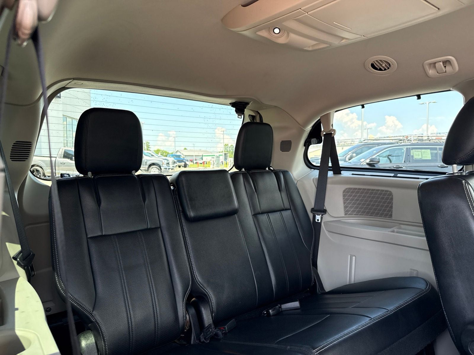 2011 Chrysler Town & Country Touring-L