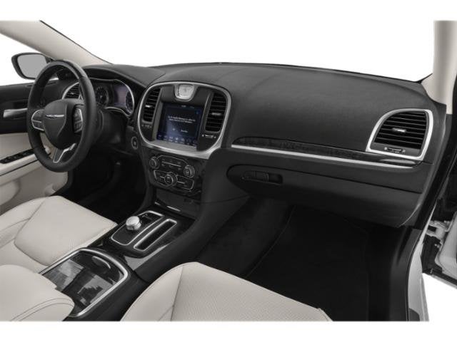 2018 Chrysler 300 Touring L