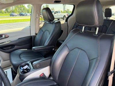 2020 Chrysler Voyager LXI