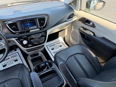 2020 Chrysler Voyager LXI