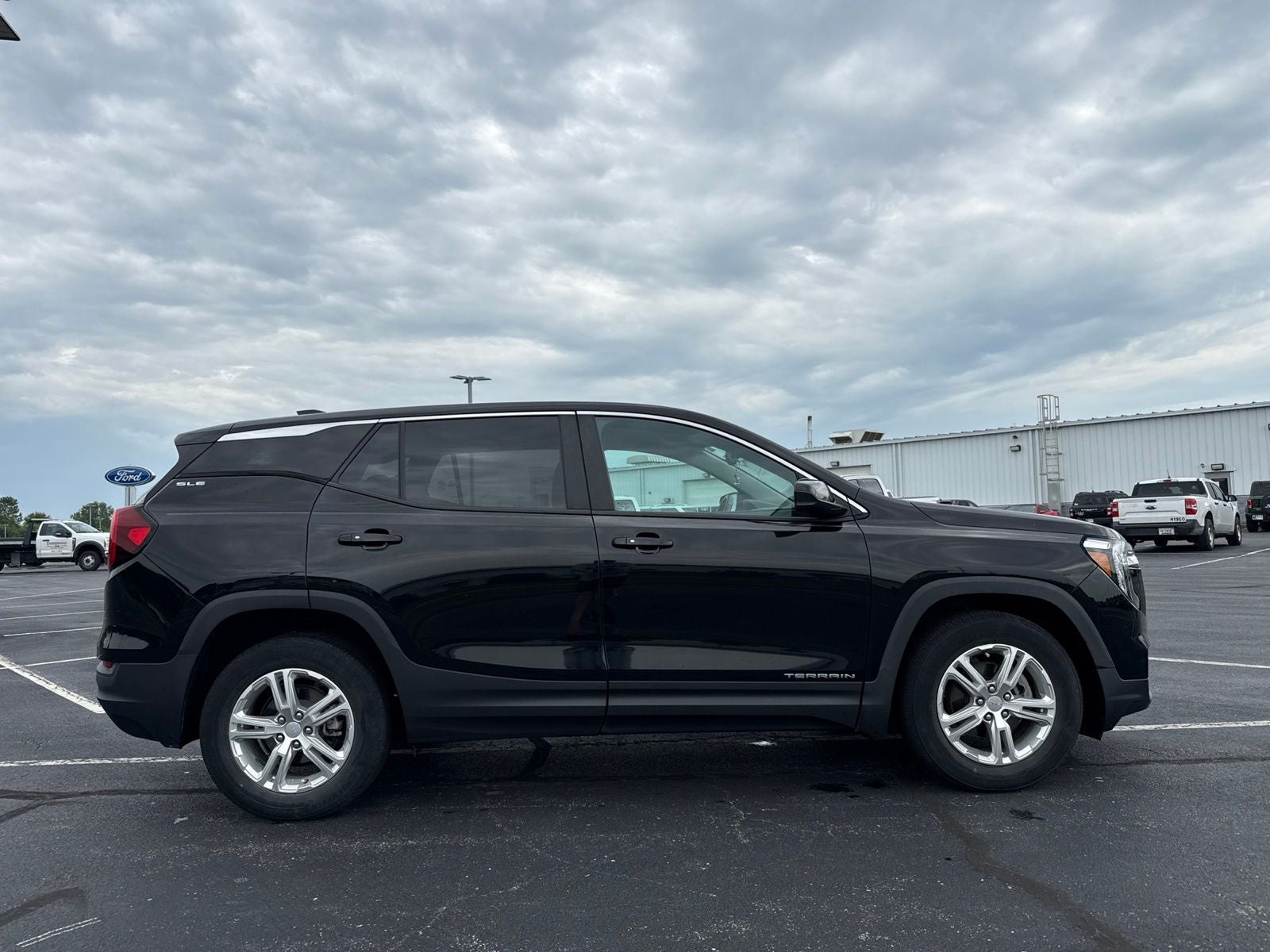 2022 GMC Terrain SLE