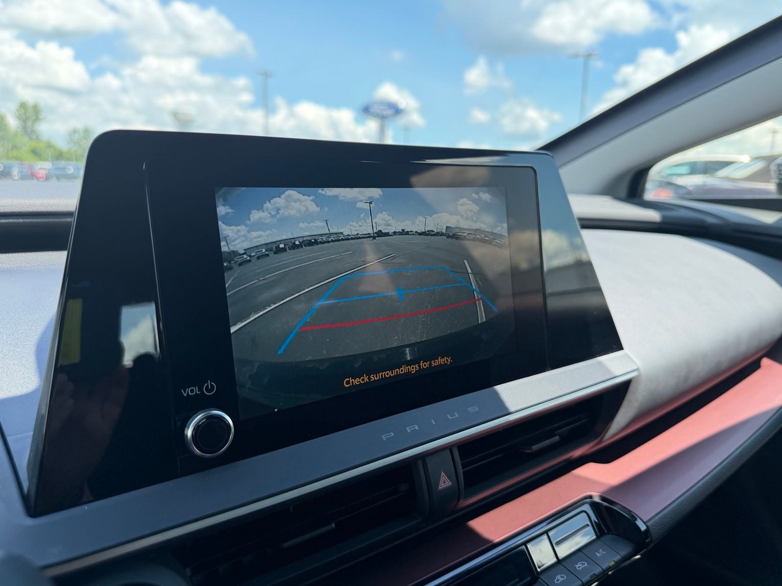 2024 Toyota Prius Prime SE