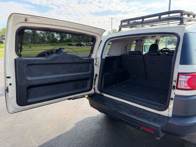 2010 Toyota FJ Cruiser Base Trail Teams